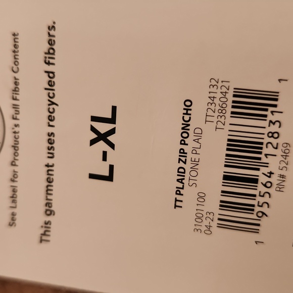 Ladies Poncho - Picture 6 of 6